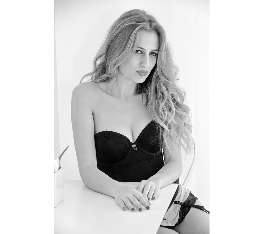 IMM__34066--bw2